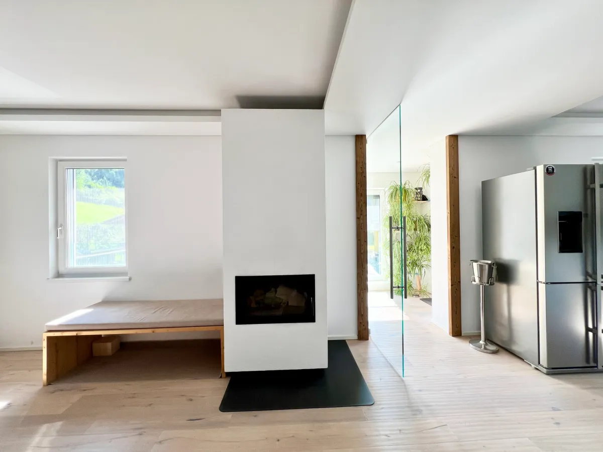 Neuwertige, hochwertig 4-Zimmer-Maisonettewohnung in gebobenem Zustand nähe Innsbruck (Provisionsfrei) - Ansicht 3