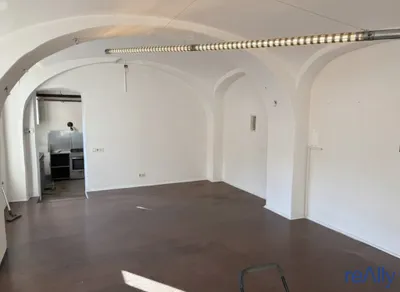 6-Zimmer-Gewerbeimmobilie mieten in Wien – 223 m², € 1.550 – Bild 6 von 14