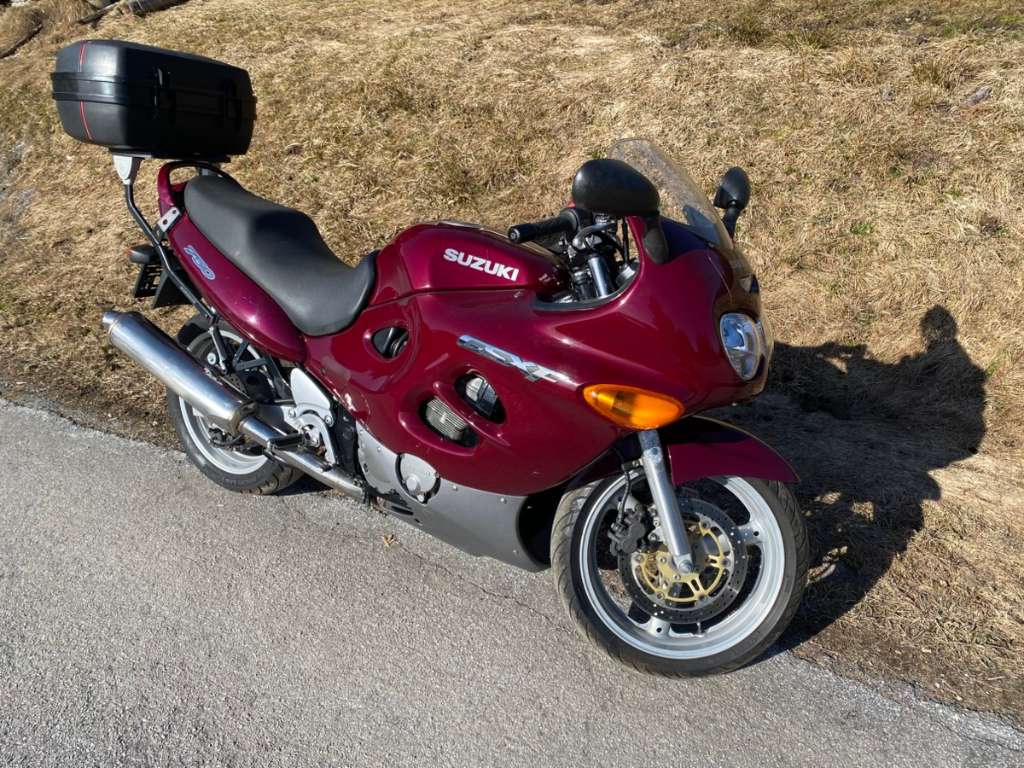 Suzuki GSX 750 F/ Pickerl bis 2026! Tourer