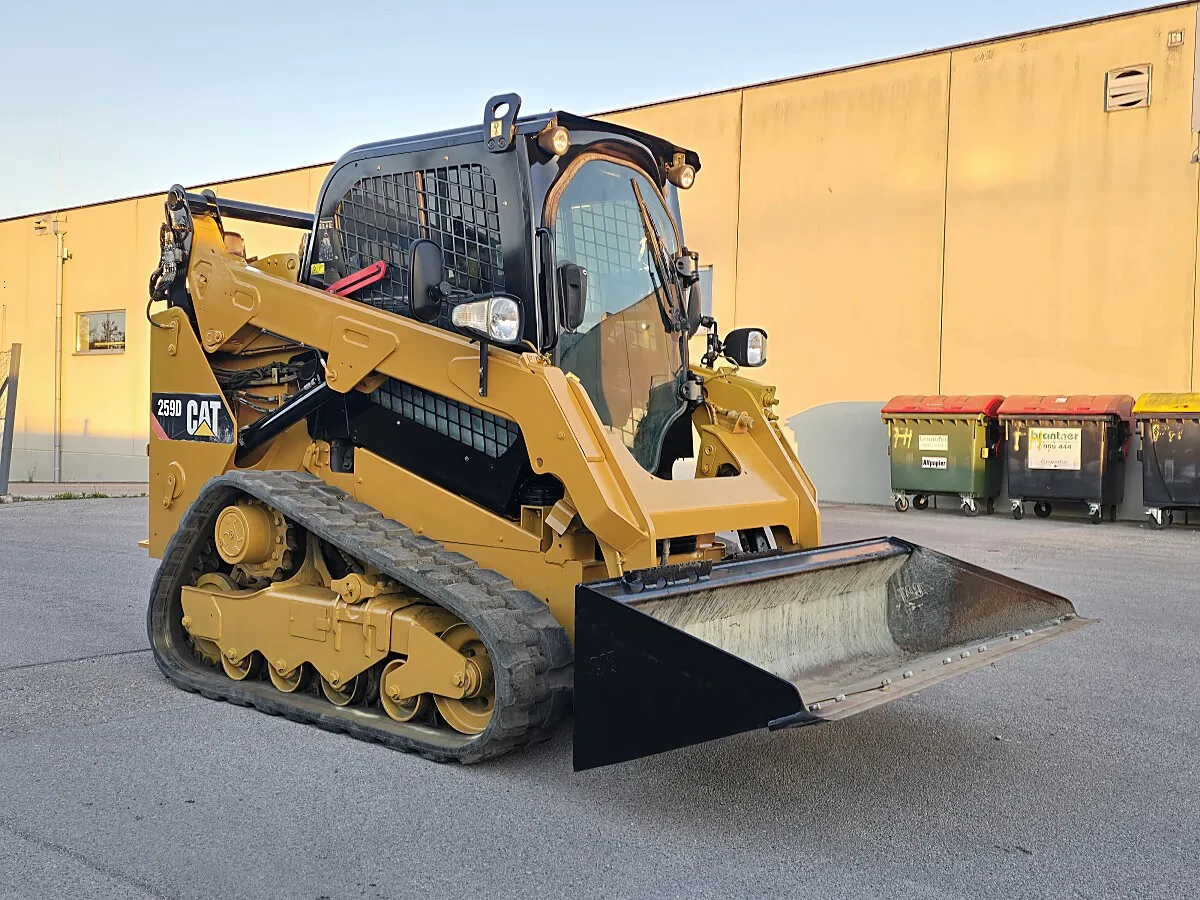 Caterpillar Sonstige
