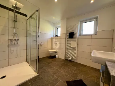 5-Zimmer-Gewerbeimmobilie kaufen in Zell am See – 140 m², € 1.200.000 – Bild 5 von 6