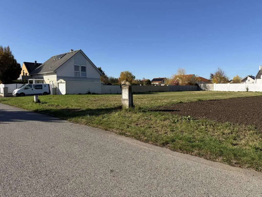 Ruhig gelegener Baugrund in Gattendorf - nur 12 km vom Outletcenter Parndorf entfernt eingebettet in das Autobahnkreuz A4 und A6 - Ansicht 3