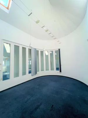 5-Zimmer-Gewerbeimmobilie mieten in Salzburg-Umgebung – 277 m², € 3.000 – Bild 5 von 8