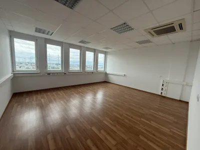 6-Zimmer-Gewerbeimmobilie mieten in Mödling – 323 m², € 4.137 – Bild 14 von 17