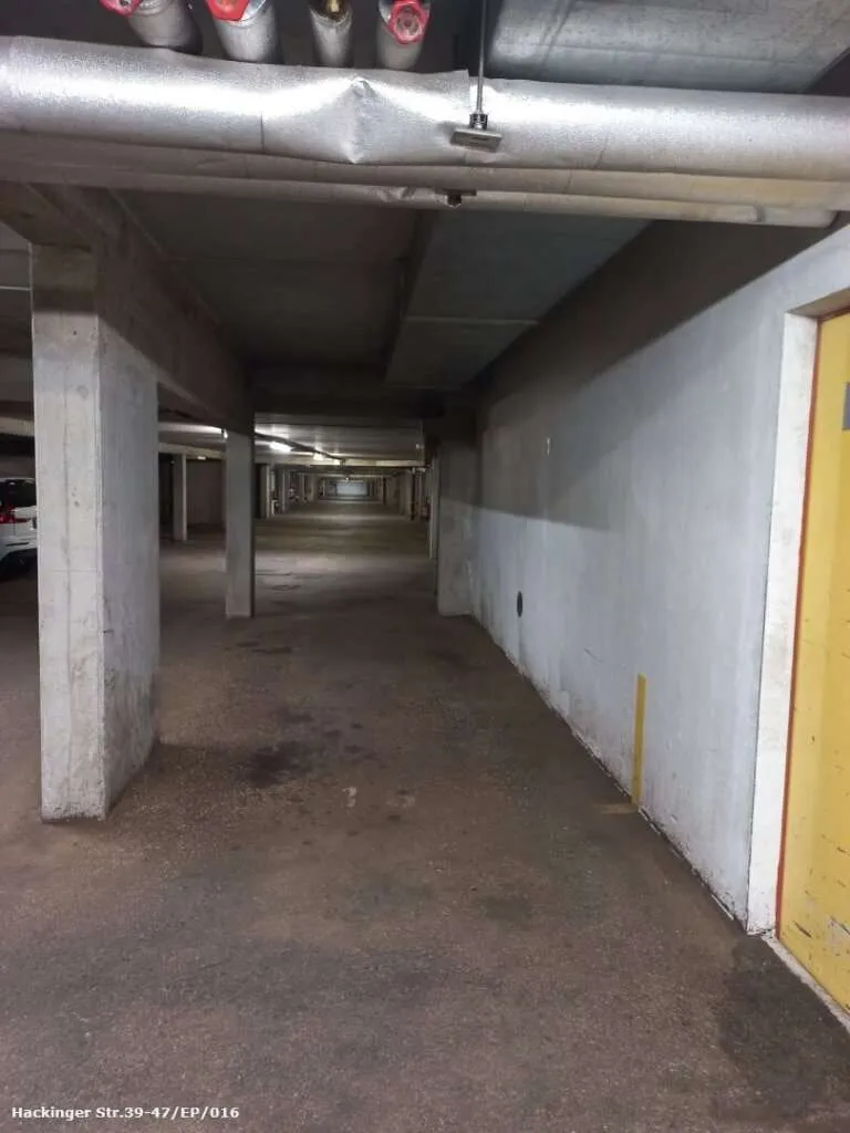 Hackinger Straße 39-47 | Garagenplätze - Ansicht 2