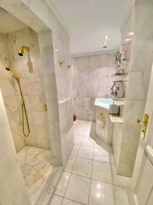 4-Zimmer-Wohnung mieten in Salzburg Stadt – 156 m², € 2.650 – Bild 12 von 14
