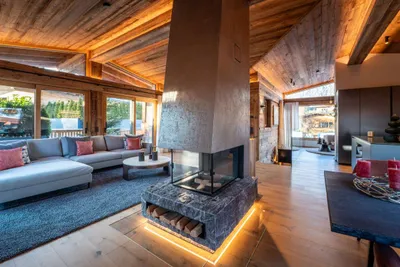 5-Zimmer-Immobilie kaufen in Kitzbühel – 318 m², € 4.950.000 – Bild 1 von 7