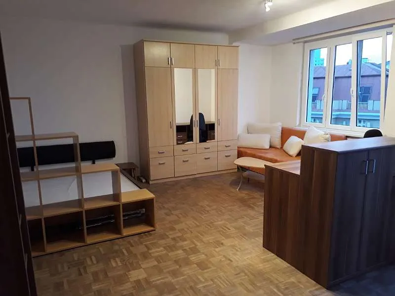 Einzimmerwohnung in zentraler ruhiger Lage Nähe Schwedenplatz - Ansicht 3
