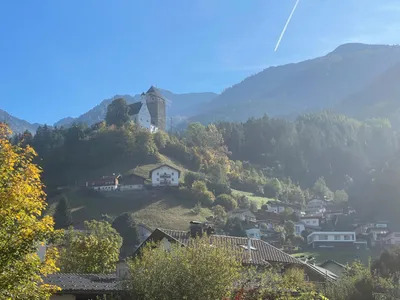 2-Zimmer-Wohnung mieten in Schwaz – 46 m², € 1.250 – Bild 2 von 9