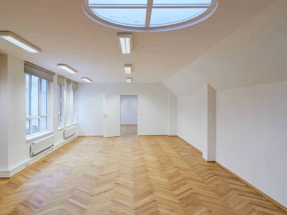 Schönes Büro mit Altbaucharme in 1050! - Ansicht 2