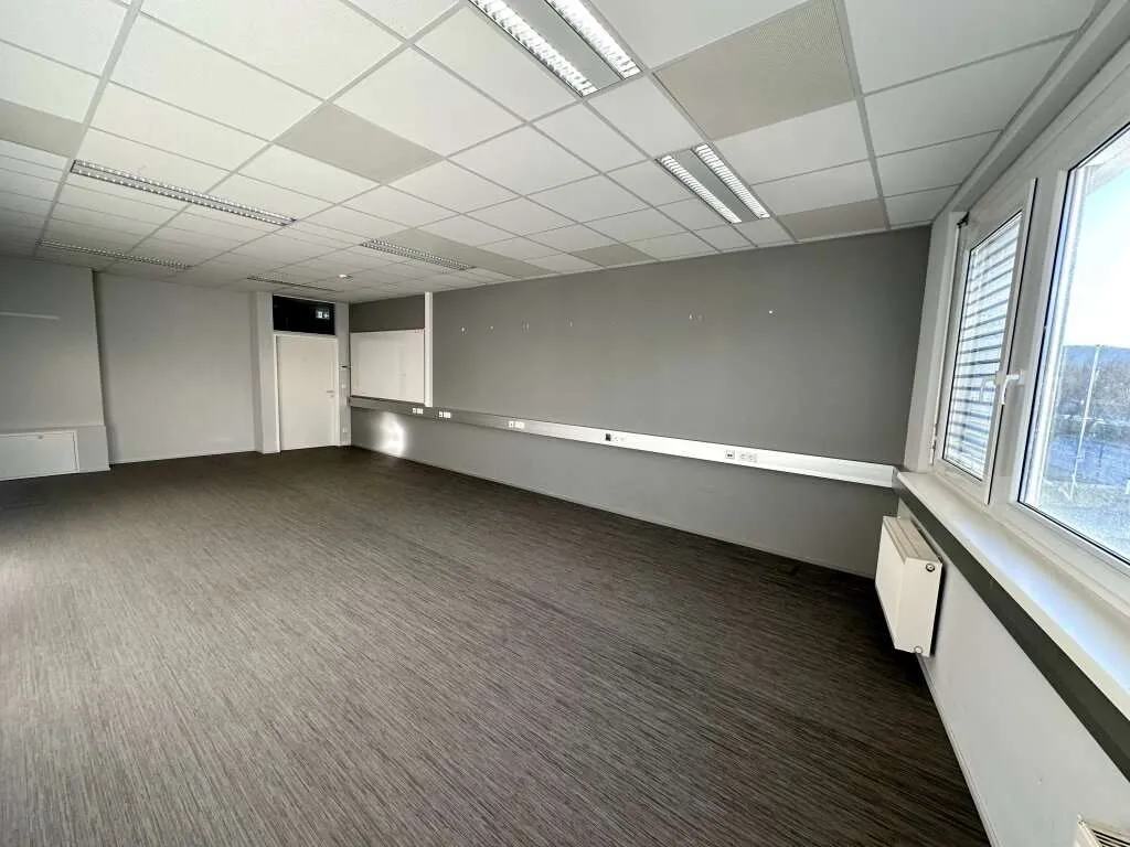 Barrierefreie Gewerbefläche ideal für Büro oder Kanzlei in frequentierter Lage in Grazer Bezirk Wetzelsdorf - Ansicht 3