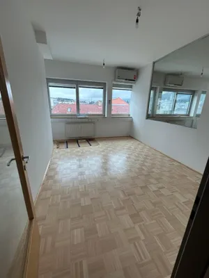 Gewerbeimmobilie mieten in Feldkirchen – 172,92 m², € 1.503 – Bild 6 von 21