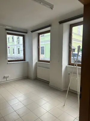 5-Zimmer-Gewerbeimmobilie mieten in Lilienfeld – 120 m², € 590 – Bild 6 von 11