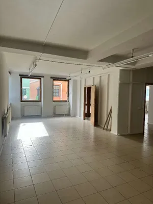 5-Zimmer-Gewerbeimmobilie mieten in Lilienfeld – 120 m², € 590 – Bild 8 von 11