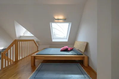 Fully Furnished with A/C for up to 6 months with Balcony – Bild 3