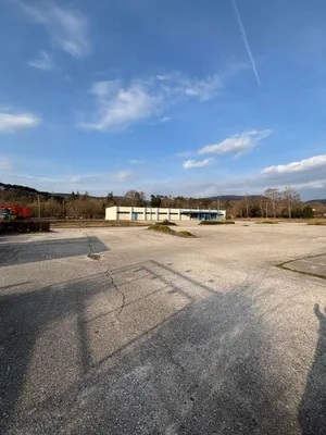 Gewerbeimmobilie mieten in Baden – 70 m², € 8 – Bild 1 von 14