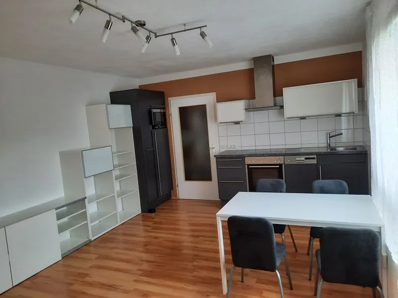 Helle 2 Zimmer Wohnung in Kaisermühlen - Donauinsel & U1 ums Eck, ideal für Singles & Paare – pohled 3