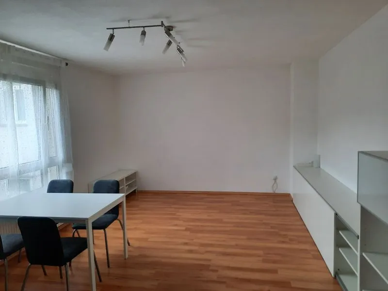 Helle 2 Zimmer Wohnung in Kaisermühlen - Donauinsel & U1 ums Eck, ideal für Singles & Paare – pohled 2