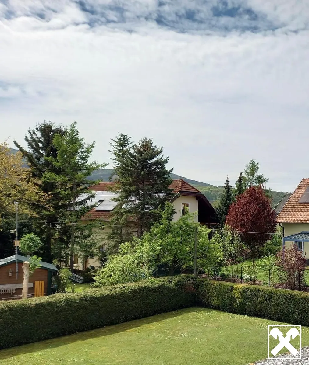 LIEBEVOLLES, TEILRENOVIERTES EINFAMILIENHAUS IN BEGEHRTER WOHNLAGE VON KÖNIGSTETTEN MIT HERRLICHEM FERNBLICK IN DEN WIENERWALD – pohled 3