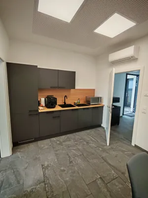 Gewerbeimmobilie mieten in Villach – 45 m², € 540