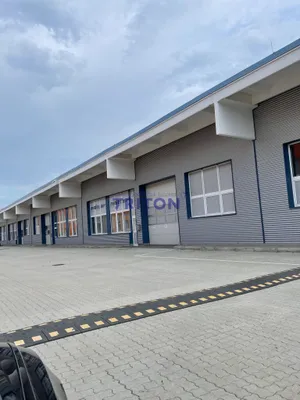 Gewerbeimmobilie mieten in Wiener Neustadt – 180 m², € 1.640 – Bild 2 von 19