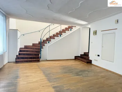 4-Zimmer-Wohnung kaufen in Neunkirchen – 314,4 m², € 249.000 – Bild 8 von 11