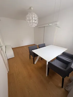 Charmante 2-Zimmer-Wohnung direkt am Augarten – Bild 3