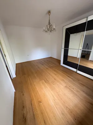 Charmante 2-Zimmer-Wohnung direkt am Augarten – Bild 2