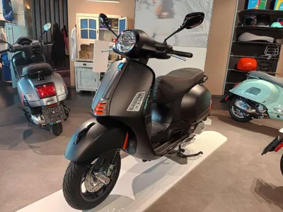 Vespa GTS 125 SuperSport 4 JAHRE GARANTIE!