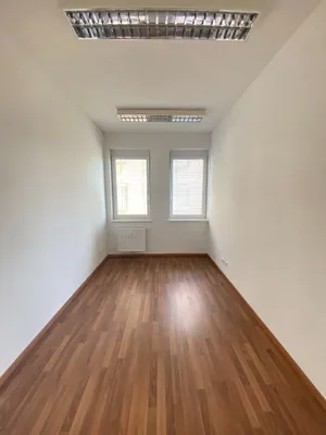 Gewerbeimmobilie mieten in Graz-Umgebung – 195 m², € 3.044 – Bild 8 von 13
