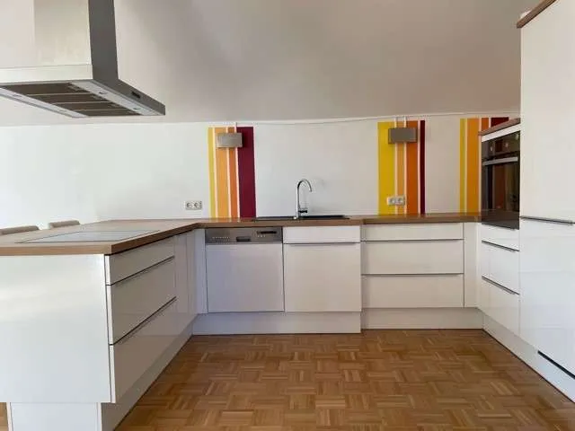 Wohnen auf der Sonnenseite mit Traumblick auf die Stadt der Türme – pohled 3