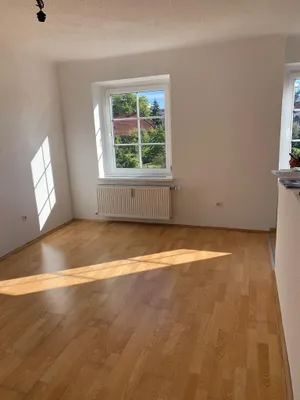 3-Zimmer-Wohnung mieten in Linz – 64 m², € 855 – Bild 2 von 12