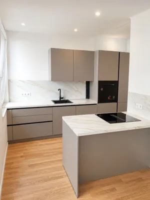 Exklusiver Erstbezug im Herzen Wiens | 4-Zimmer-Wohnung am Passauer Platz| Perfekt für Familien, Studenten- oder Business-WG – Bild 3