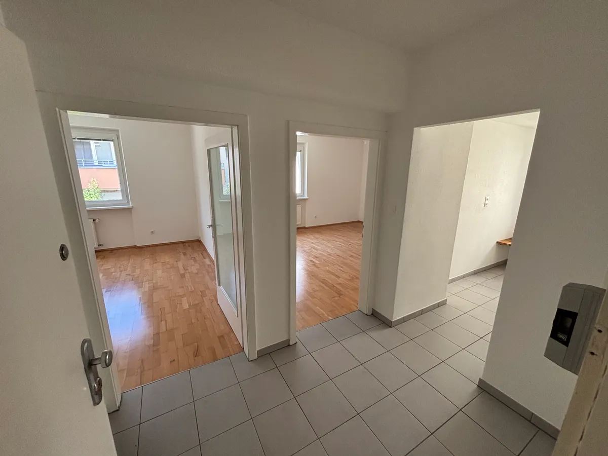 Provisionsfreie, gepflegte 2-Zimmer-Wohnung (52 m²) in Bestlage direkt neben der Klinik Innsbruck - Ansicht 2