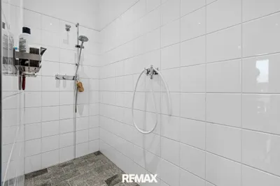 10-Zimmer-Immobilie kaufen in Korneuburg – 300 m², € 1.290.000 – Bild 34 von 45