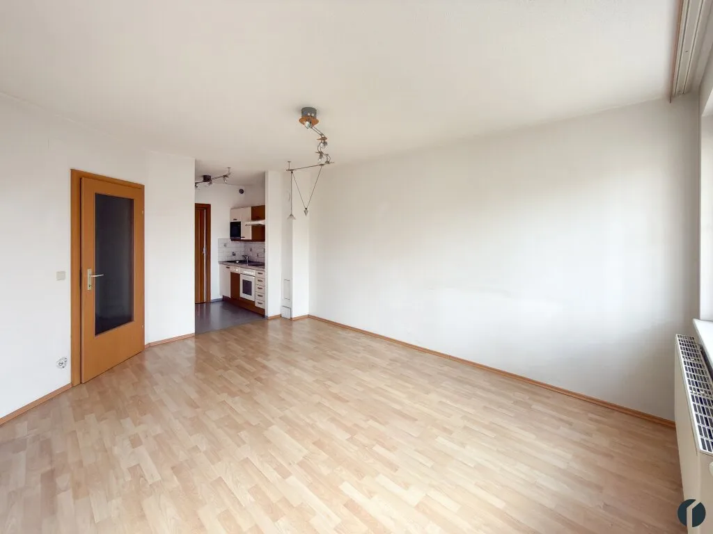 Gepflegte Eigentumswohnung mit überdachtem Balkon - Ansicht 2