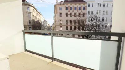 MITTEN IM ACHTEN!