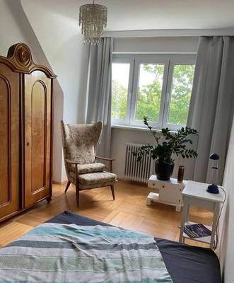 Bright, Quiet 2-room Apartment with Garden Views
