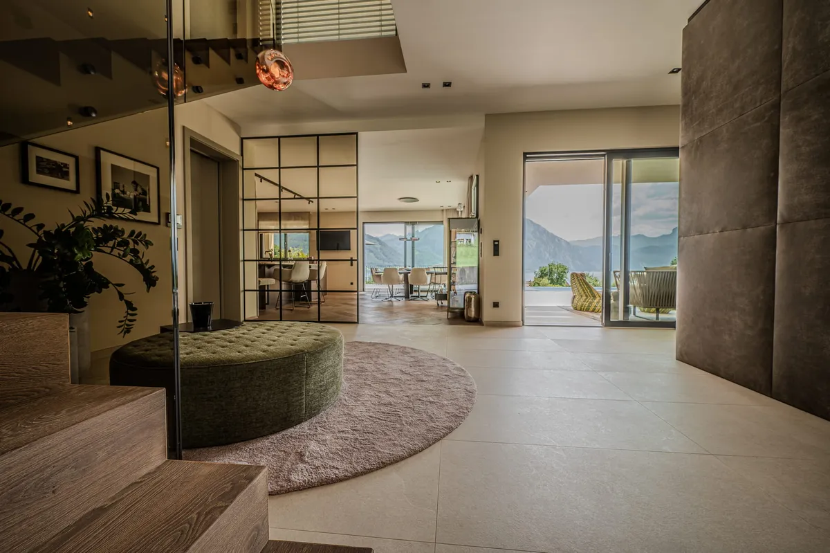 Traumhafte Design-Villa mit Panoramablick auf den Traunsee - Ansicht 3