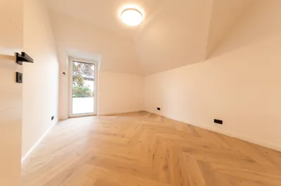 8-Zimmer-Gewerbeimmobilie kaufen in Gmunden – 225 m² – Bild 7 von 19