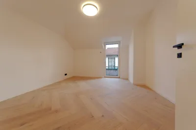 8-Zimmer-Gewerbeimmobilie kaufen in Gmunden – 225 m² – Bild 2 von 19