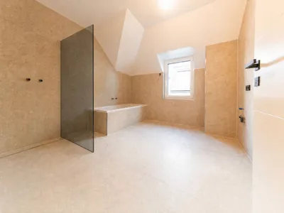 8-Zimmer-Gewerbeimmobilie kaufen in Gmunden – 225 m² – Bild 4 von 19