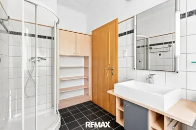 8-Zimmer-Haus kaufen in Korneuburg – 227 m², € 585.000 – Bild 6 von 26