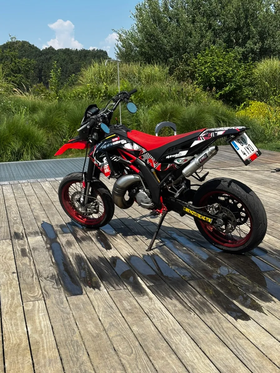 Aprilia SX