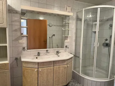 Gewerbeimmobilie mieten in Wels-Land – 85 m², € 800 – Bild 9 von 12