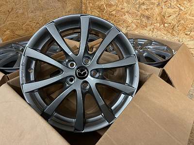 Mazda online 3 Winterreifen Winterräder 18 Zoll Felgen 5x114,3 Borbet V