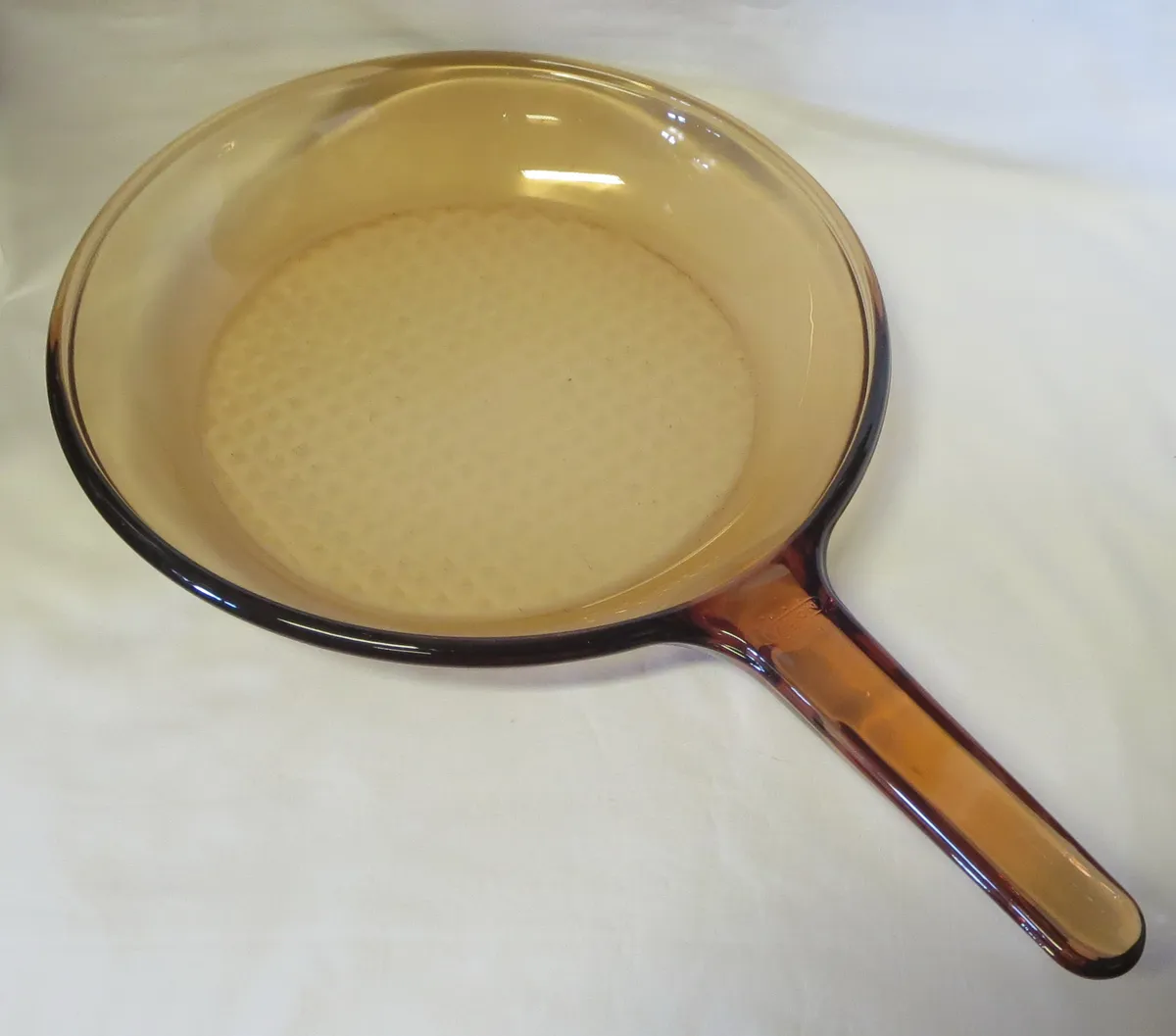 Vintage Visions Glas-Bratpfanne 25 cm (Corning France) - Waffelboden, € 42,- (1100 Wien)