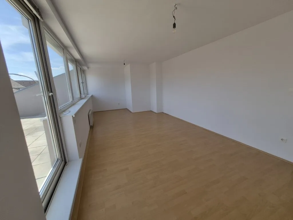Ca. 68,40 m² Terrassenwohnung mit 24,70 m² südostseitiger Terrasse - Ansicht 3