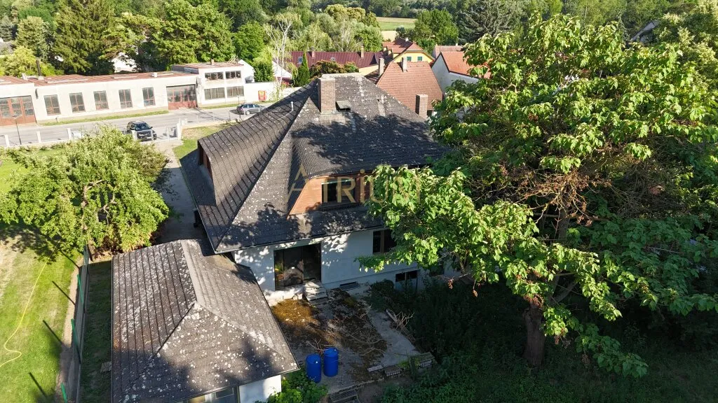 Großzügiges Einfamilienhaus mit Garten, Garage & 11 Zimmern in Mannersdorf! - Ansicht 2