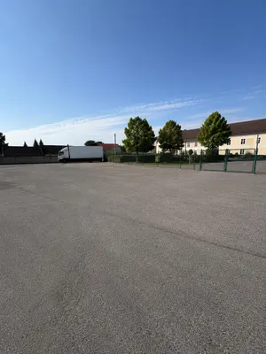 Immobilie mieten in Gänserndorf – 500 m², € 3 – Bild 3 von 4